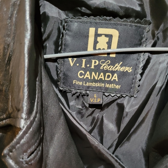 Leather jacket - Picture 2 of 3